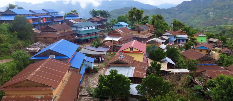 पहाडको काखमा एक टुक्रा स्वर्ग: ढेंगाछाप, जहाँ प्रकृति आफैँ मुस्कुराउँछ